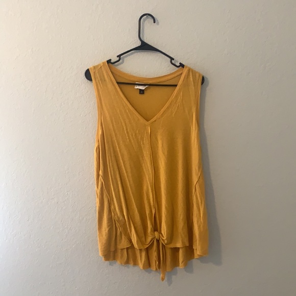 Universal Thread Tanks - Picture 4 of 5